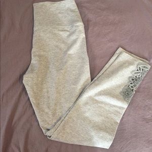 NWOT aerie chill grey high waisted leggings size L